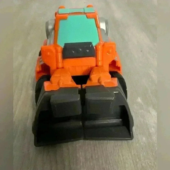 Playskool Heroes Rescue Bots Transformers Wedge Construction Bot Action Figure - Picture 4 of 5